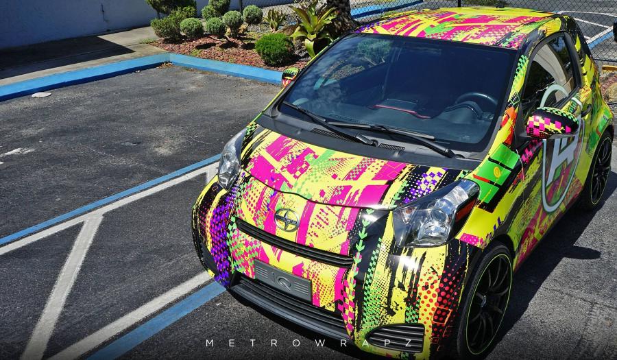  Scion iQ Irenko by MetroWrapz 2016 года  (фото 3 из 8)